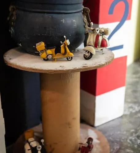 Апартаменты Valaoritou *