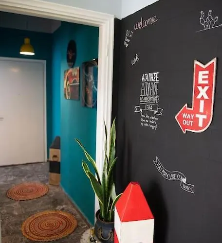 Апартаменты Valaoritou