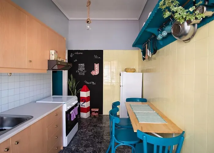 Апартаменты Valaoritou